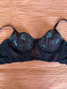 Marie Jo Longline Lace Embroidered Bra 32D